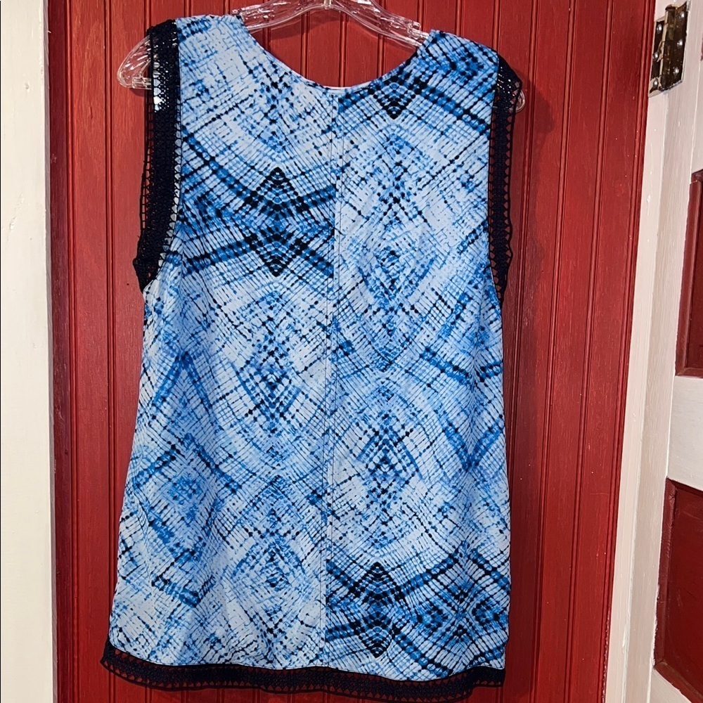 Nine West Blue Abstract Sleeveless Top - Picture 2 of 6